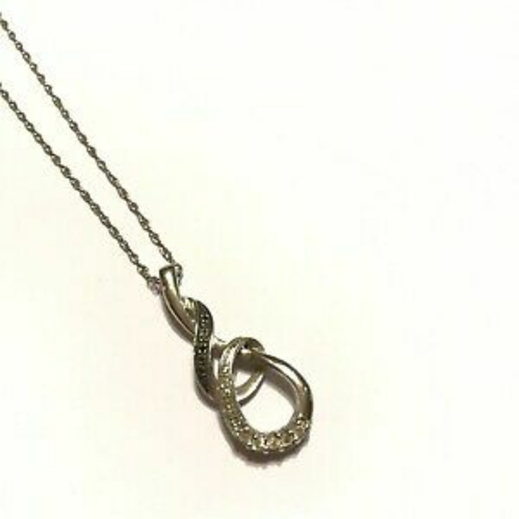 Infinity Twist Tear Drop 18in. Diamond Loop Swirl - Picture 2 of 3